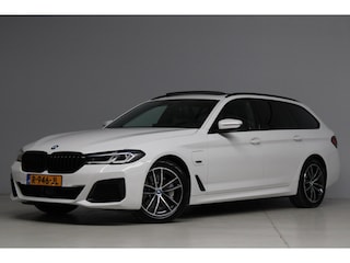 BMW 5-serie Touring 530e xDrive High Executive | adap. cruise | panoramadak | elek. trekhaak | harmankardon | keyless | camera