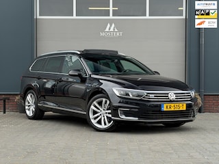 Volkswagen Passat Variant 1.4 TSI GTE Highline|2016|NAP|Pano|Stoelverw.|Trekhaak|Camera|Adaptive cruise|Zwarte hemel|18" LMV