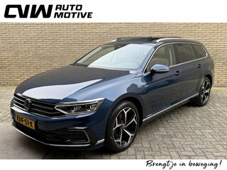 Volkswagen Passat 1.4 TSI PHEV GTE 218pk | Panoramadak | Leder | Trekhaak wegklapbaar | 360 camera | Matrix LED / IQ light | Adaptieve cruise | Lane assist | 18 inch LMV | Navigatie | Stoel&stuurverwarming | Dodehoekdetectie | Keyless | DAB | Apple CarPlay / Android Auto | Volledig dealeronderhouden!
