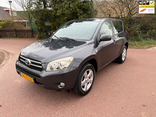 Toyota RAV4 2.2 D4D Linea Sol / Navi / Airco / NAP / PDC / Apk