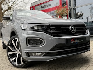 Volkswagen T-Roc 1.5 TSI AUT. *!* 2x R-LINE *!* NAVI/ LUXE LEDER/ BEATS/ ACC/ 19 INCH/ MOONSTONE GREY *!*