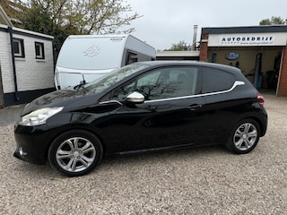 Peugeot 208 1.6 VTI ALLURE