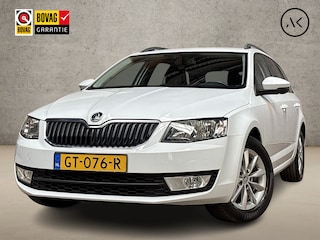 Skoda Octavia Combi 1.2 TSI Sport Automaat (NAVIGATIE, CLIMATE, GETINT GLAS, TREKHAAK, PARKEERSENSOREN, SPORTSTOELEN, CRUISE, LM VELGEN, NIEUWE APK, NIEUWSTAAT)