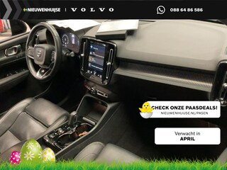 Volvo XC40 1.5 T5 Plug in R-Design | 360 Cam | leder | elektrisch panorama dak | memory stoelen | verwarmde voorstoelen + stuur wiel | Adaptieve cruise control | Blis | stand kachel | Harman Kardon Audio |