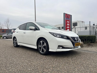 Nissan Leaf Tekna 40 kWh | Leder | 360 Camera | Carplay | BOSE | Adaptive Cruise Control | Stoelverwarming voor en achter | NAVI | SOH 82,75%
