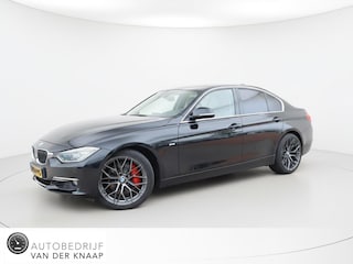 BMW 335i | 6 Cilinder | | Clima | Cruise | Multimedia/Navi | Stoelverwarming | Leder | PDC + Camera |