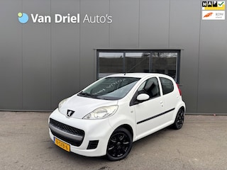 Peugeot 107 1.0-12V XS / Airco / Radio!
