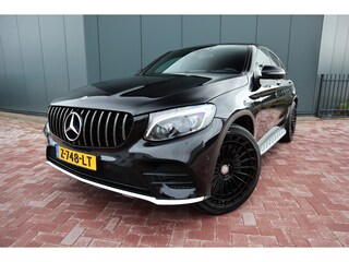 Mercedes-Benz GLC 350e 4MATIC Premium Plus 327 PK. AMG Pakket  Luchtvering Vol Leder Burmester Audio Head-up.  Etc. Etc.