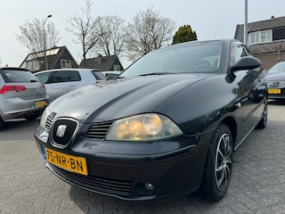 Seat Ibiza 101pk,Apk 18/3/27,Airco,Cruise,Trekhaak 1.4-16V Sport