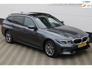 BMW 3-serie Touring 330e xDrive Pano HUD Trekhaak BTW !!