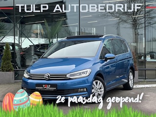 Volkswagen Touran 1.5 TSI Highline 7p Automaat Dak Leder Luxe