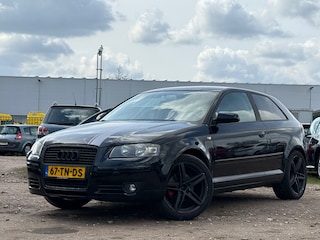 Audi A3 1.6 FSI Attraction/ VELGEN/ CRUISE