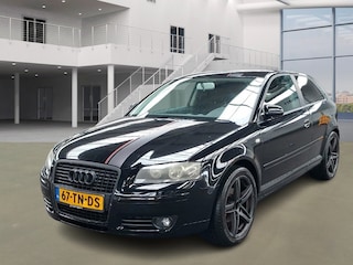 Audi A3 1.6 FSI Attraction/ VELGEN/ CRUISE