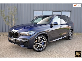 BMW X5 XDrive45e High Executive M Sport * Laser * Pano * Luchtvering * Trekhaak * 21" * 4x Stoelverwarming * Mooi en exclusief
