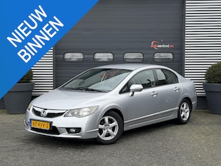 Honda Civic 1.3 Hybrid Comfort | Navigatie | Lederen Bekleding | Stoelverwarming | Lichtmetalen Velgen |