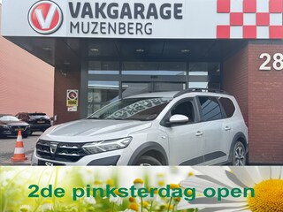 Dacia Jogger 1.0 TCe 110 Extreme 5p. // TREKHAAK // NAVI // CAMERA // PDC // DODENHOEK SENSOR // CRUISE // APPLE CARPLAY - ANDROID AUTO //