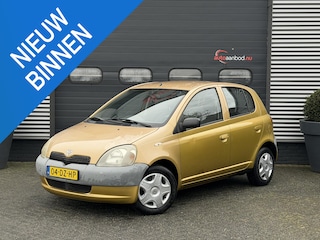 Toyota Yaris 1.0-16V VVT-i Terra APK t/m 1-26 | 5 Deurs | Radio |