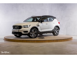 Volvo XC40 1.5 T4 Recharge R-Design | Zwenkbare trekhaak | Cruise control | Blis | Apple carplay |