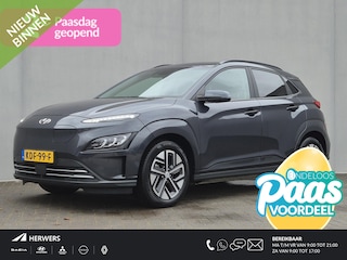 Hyundai Kona EV Comfort Smart 39 kWh Automaat / Accu SOH 100% / Dealer onderhouden / CCS snellader / WLTP 305 km stad 435 km / warmtepomp / All season banden / Stuur- & Stoelverwarming / Achteruitrijcamera / Keyless Entry/Start / Krell Audio Systeem /