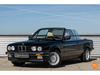 BMW 3-serie Cabrio 325i E30 | 31.000KM | Swiss-delivered | First paint | Full documentation