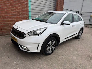 Kia Niro 1.6 GDi First Edition automaat NAV.+ Clima Bj:2016 NAP!