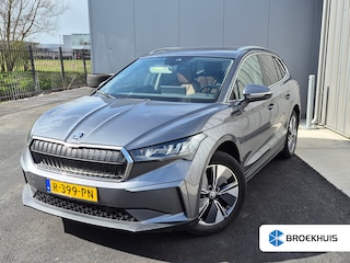 Skoda Enyaq iV 80 204 PK | SOH 96,69% | Rondomzicht camera | Glazen panorama-dak | Trekhaak Uitklapbaar | Apple carplay Android auto | 19"LMV