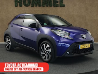 Toyota Aygo 1.0 VVT-i MT Pulse - AIRCO - VOORSTOELEN VERWARMD - 17 INCH LICHT METALEN VELGEN - CAMERA - APPLE CARPLAY/ ANDROID AUTO - ADAPTIEVE CRUISE CONTROL - MISTLAMPEN VOOR - DONKER GETINTE RAMEN ACHTER - TWO TONE LAK