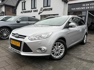 Ford Focus Wagon 1.0 EcoBoost Titanium, Stoelverwarming,Trekhaak,Navigatie,Parkeersensoren