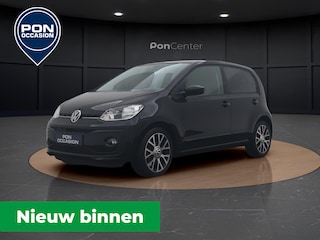 Volkswagen Up 1.0 High up! | Cruise Control | Stoelverwarming | Telefoonvoorbereiding | 15" | Parkeerhulp |