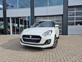Suzuki Swift 1.2 Style Smart Hybrid