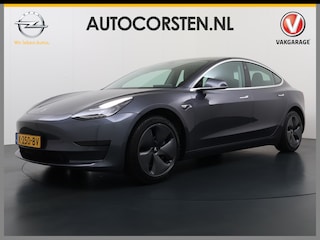 Tesla Model 3 SR+ 325PK LFP-Accu SOH 92% AutoPilot Leer Pano-Dak Adaptive Cruise Lmv 18" Camera's Elektr.-Stuur+Stoelen+Spiegels+Geheugen+Easy-Entry+Verwarmde stoelen Park assistent Pdc WIFI Ecc Lane-Assist Speed-Assist Ecc Navi Led DAB Voorverwarmen interieur via App Keyless One-Pedal-Drive 1e Eigenaar Origineel Nederlandse Auto Fabrieksgarantie op Accu en Motor tot 9-12-2028/160.000km