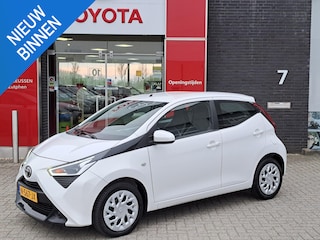 Toyota Aygo X-PLAY BLUETOOTH SPEEDLIMITER AIRCO EL-RAMEN NL-AUTO