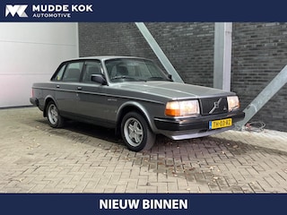 Volvo 240 240 2.3 GLT Inj. | Origineel NL-Auto | Trekhaak | 15 Inch Lichtmetaal | Nette Staat