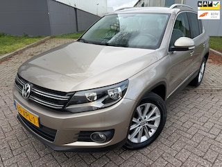Volkswagen Tiguan 1.4 TSI Sport&Style*2eEigenaar*Trekhaak*Cruise*NAVI*Velgen*APK*NAP