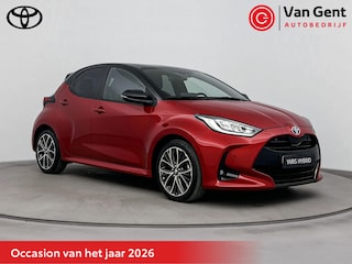 Toyota Yaris 1.5 Hybrid Executive | Navigatie | Dodehoek detectie | Stoelverwarming | Apple Carplay / Android Auto | Parkeersensoren voor/achter | 17 inch