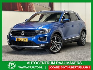 Volkswagen T-Roc 1.5 TSI SPORT AUTOMAAT NAVIGATIE ADAPTIVE CRUISE CONTROL APPLE CARPLAY/ANDROID RIJSTROOKSENSOREN ACHTERUITRIJCAMERA NIEUWE ALL SEASONS BANDEN AFN. TREKHAAK ZEER MOOI !! Brgl