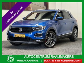 Volkswagen T-Roc 1.5 TSI SPORT AUTOMAAT NAVIGATIE ADAPTIVE CRUISE CONTROL APPLE CARPLAY/ANDROID RIJSTROOKSENSOREN ACHTERUITRIJCAMERA NIEUWE ALL SEASONS BANDEN AFN. TREKHAAK ZEER MOOI !! Brgl