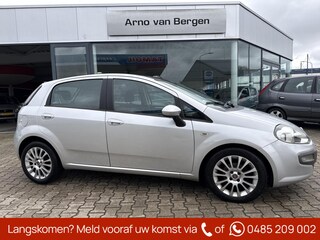 Fiat Punto Evo 1.4-16V Multiair Emotion, panorama-/schuif-/kanteldak, navigatiesysteem, climatronic, cruisecontrol, pdc, leuke auto, rijdt en schakelt perfect.