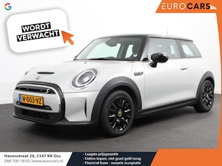 Mini Mini Business Edition 33 kWh | Navigatie | Climate Control | Lichtmetalen Velgen | Dab | Parkeer sensoren