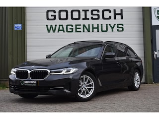 BMW 5-serie Touring 520i Business Edition Plus | Pano | Leder | Harman & Kardon |