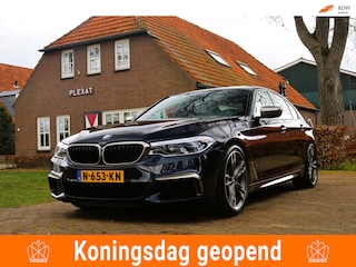 BMW M550i xDrive High Executive Aut. | Schuif-Kanteldak | Dealeronderhouden | Soft-Close | Nappa | Stoelventilatie | BTW
