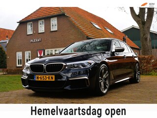 BMW M550i xDrive High Executive Aut. | Schuif-Kanteldak | Dealeronderhouden | Soft-Close | Nappa | Stoelventilatie | BTW