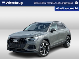 Audi Q3 45 TFSI245pk e Business S-Tronic Automaat / MMI Navigatie / LM 19 inch / Elektr. klep / Parkeerhulp Plus / LEd / Trekhaak / Digital Cockpit Plus