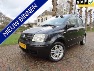 Fiat Panda 1.2 Dynamic 1e Eigenaar Airco Stuurbekrachtiging 5 Drs Lm Velgen Hoge instap Zuinige Auto