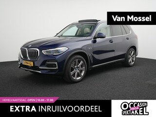 BMW X5 xDrive45e High Executive | Apple/Android Play | Camera | Cruise | Comfortstoel(en) | Panorama Dak | Laser LED | Luchtvering | Head-up | H&K Audio | X-Line | Comfort Access pakket | Saftey-pack | 12 maand BOVAG Garantie! |