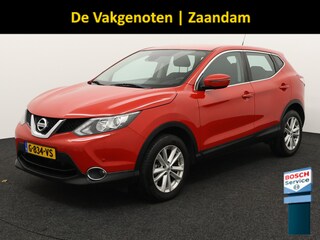 Nissan Qashqai 1.2 Acenta Bluetooth, Cruise control, Parkeersensor voor en achter, Achteruitrijcamera, Buitenspiegels elektrisch verstel- en verwarmbaar, Dimlichten automatisch en regensensor De Nissan Qashqai 1.2 Acenta uit 2015 is een stijlvolle en veelzijdige crossover die comfort en gebruiksgemak perfect combineert. Met zijn zuinige maar vlotte 1.2 turbomotor rijdt hij soepel,