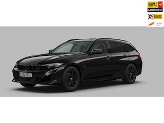 BMW 3-serie Touring 330e xDrive | PANO | Trekhaak | Leder | Curved Display | BLACK