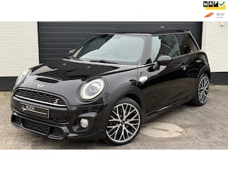 Mini Mini/Cabrio/Clubman/Countryman 2.0 S | JCW | Piano Black | 18” | NL/NAP | Dealer ond.