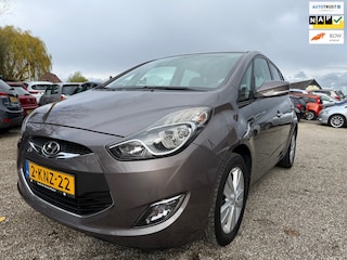 Hyundai ix20 1.6i i-Vision Automaat Clima Cruise Carplay PDC LMV Nette Auto Rijdt Top