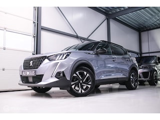 Peugeot 2008 1.2 PureTech GT | Panorama | Trekhaak | Camera | LED | Dealer OH | Nieuwe distributie | rijklaar |
